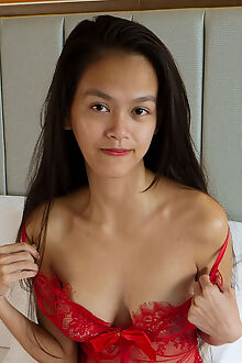 busty