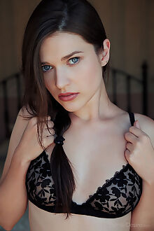 serena wood